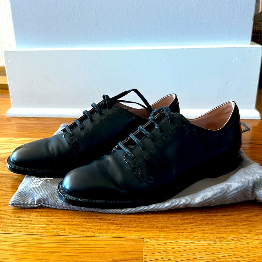 MaxMara classic black women’s lace up oxfords with stitching detail EU39